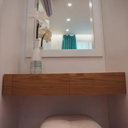 Tam Skanderbeg Square Serviced Center No1 تيرانا