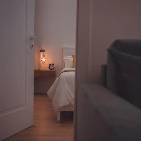 Tam Skanderbeg Square Serviced Center No1 شقة