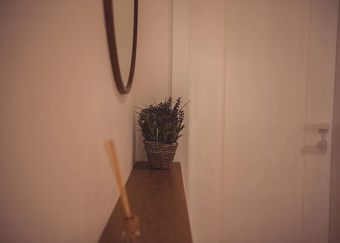 Tam Skanderbeg Square Serviced Center No1 *