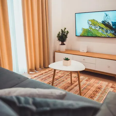 Tam Skanderbeg Square Serviced Center No1 *