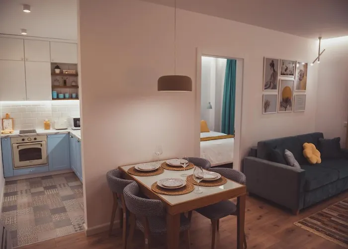 Tam Skanderbeg Square Serviced Center No1 *