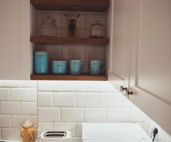 Tam Skanderbeg Square Serviced Center No1 公寓